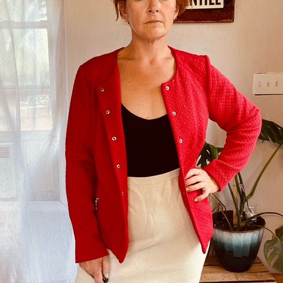 Chico’s Quilted Red Jacket Zipper Pockets Size Small Like New - Picture 2 of 16